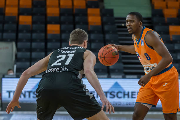 成为媒体和 成为媒体和