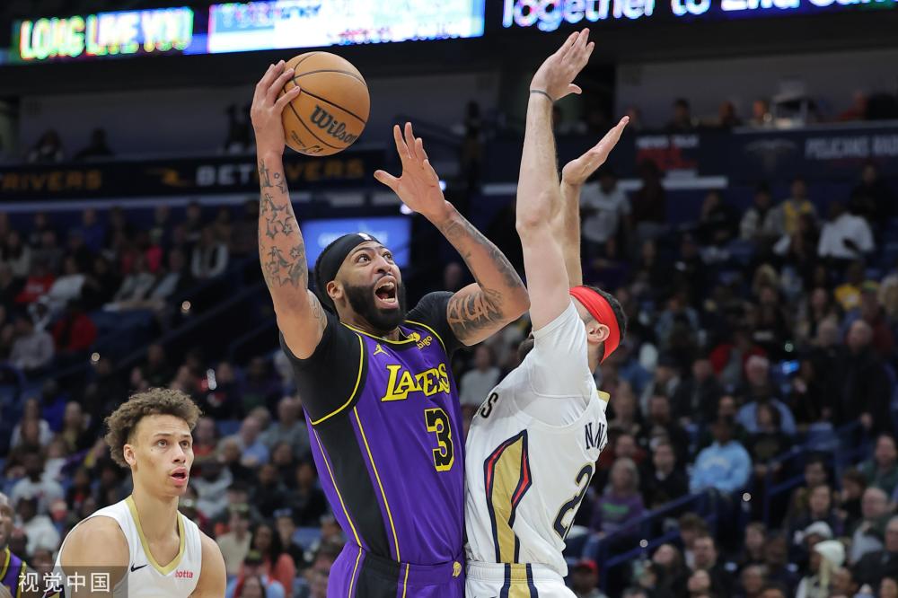 巴萨用几乎 巴萨用几乎